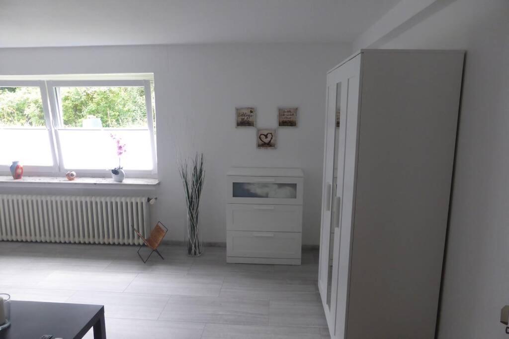 Wunderschoene Komplett Neu Eingerichtete Wohnung Emmerthal Exterior photo